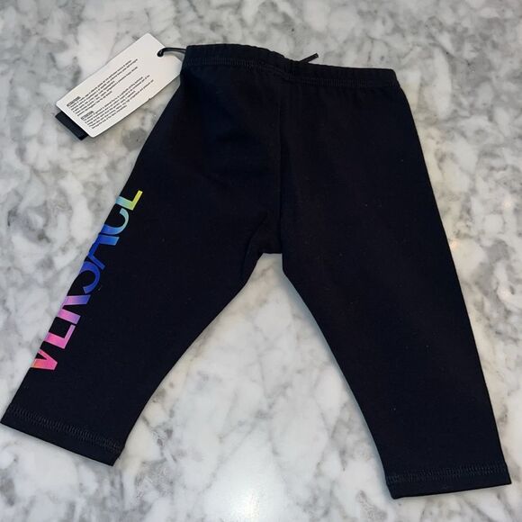 NWT VERSACE LOGO LEGGINGS 3/6M - Picture 3 of 4